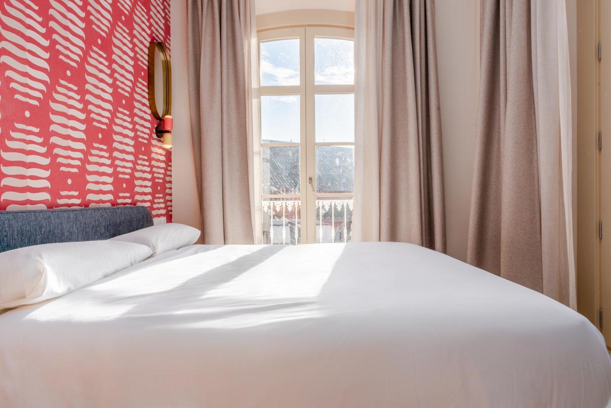 Smartr Malaga Centro Aparthotel Екстериор снимка